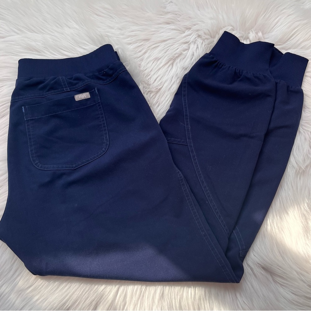 Figs navy joggers